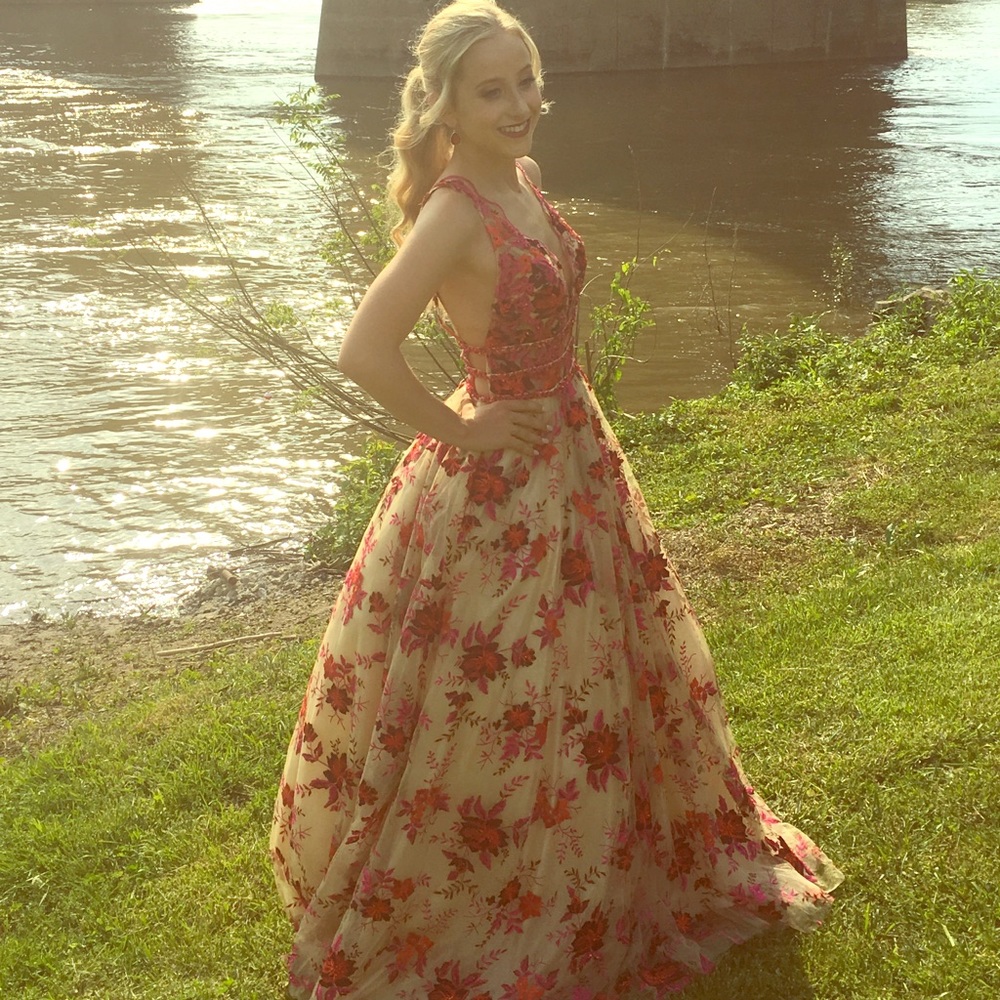 Jovani ball gown/prom